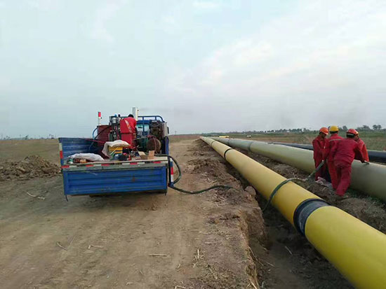 保溫管合口機 聚氨酯保溫發泡機Q2600 380V 50HZ 適合現場接頭施工(圖1) 保溫管合口機 現場接頭補口機Q2600