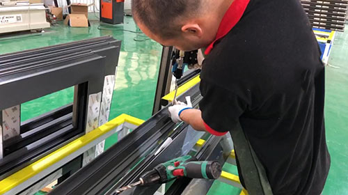 小型聚氨酯灌注發泡機器 多少錢(圖1) 小型聚氨酯灌注發泡機器 多少錢