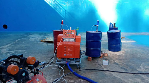 聚脲噴涂需要專業設備嗎(圖1) H5600專業聚脲噴涂設備