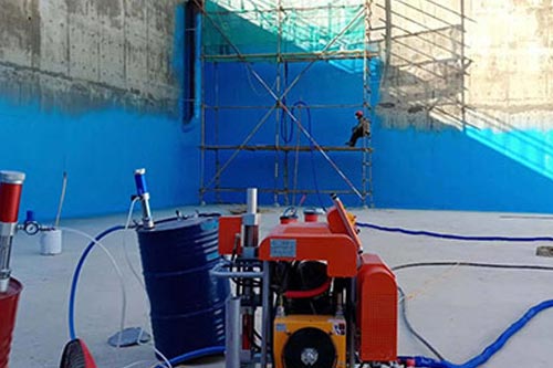污水池廢水池防腐噴涂聚脲專用聚脲噴涂機(圖3) 污水池廢水池防腐噴涂聚脲