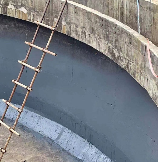 鹽水池用什么材料做防腐好 鹽水池防腐涂料聚脲噴涂設(shè)備(圖2) 鹽水池防腐涂料聚脲噴涂