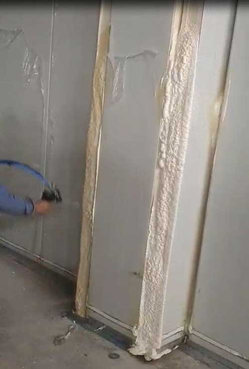 墻體填縫保溫聚氨酯發泡機(圖2) 墻體填縫保溫聚氨酯發泡案例