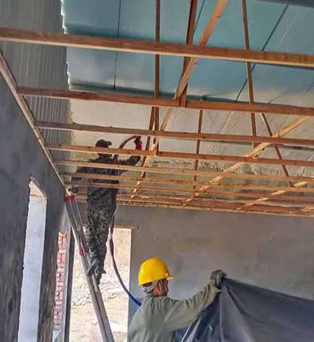 養(yǎng)殖場噴涂(圖2) 養(yǎng)殖場噴涂頂棚保溫案例